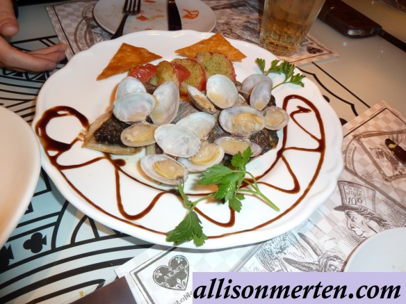 alice-in-wonderland-restaurant-japan-meal-allisonmerten