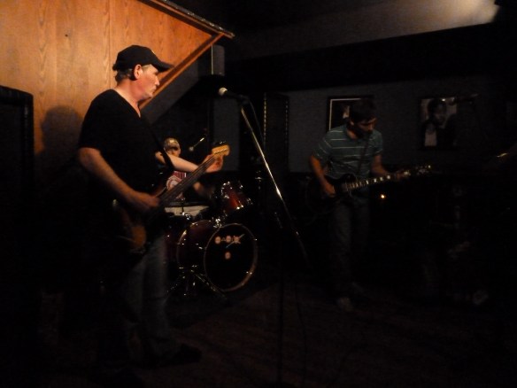 Jimmy Murn and The HeyMakers Performing at Glass Nickel Pizza Co.