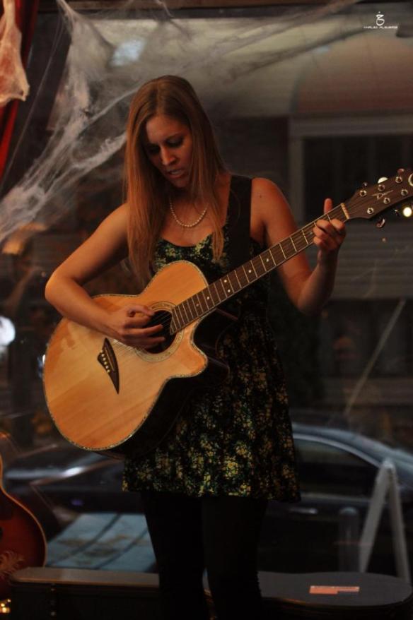 Allison Merten Performing at the Froth House Photo by Khaled Al Subaie